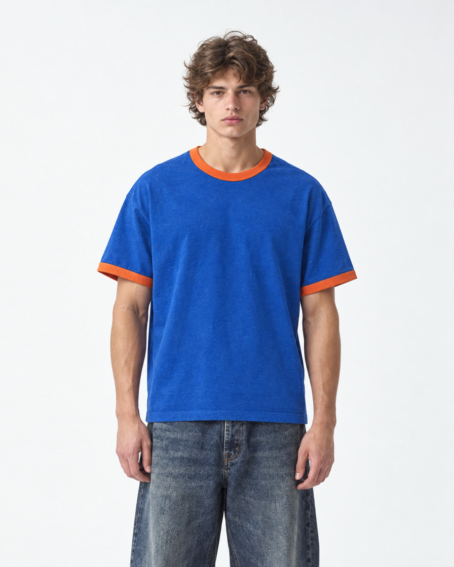 SOULTIES STUDIO® Tee Cobalt Court – on model, front
