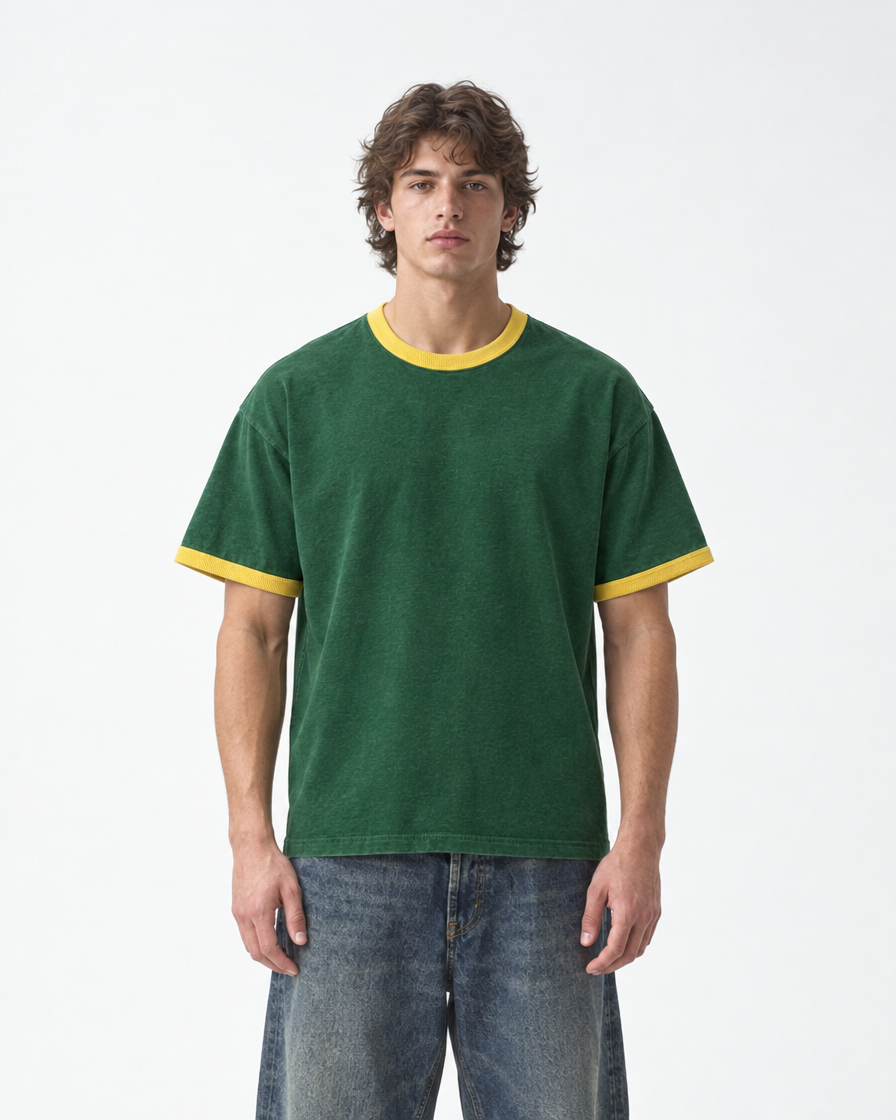 SOULTIES STUDIO® Tee Faded Pine – on model, front