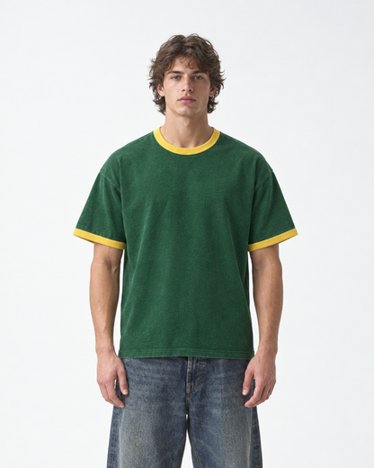 SOULTIES STUDIO® Tee Faded Pine – on model, front